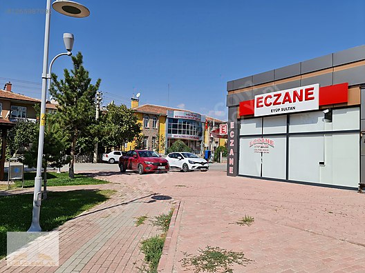UĞUR EMLAKTAN YATIRIMA UYGUN ECZANE KİRACILI SATILIK KÖŞE DÜKKAN #1265987095