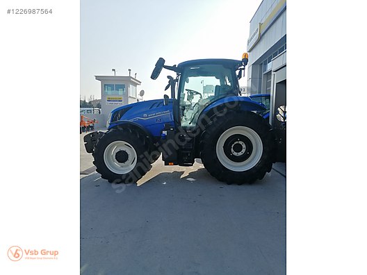 Machinery / Agricultural Machines / Tractors / New Holland / TR6.135S