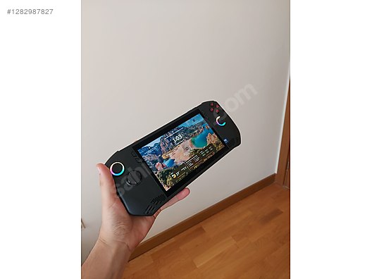 Used & Brand New Items / Gaming & Gamers Exclusive / Game Systems & Consoles / MSI Claw