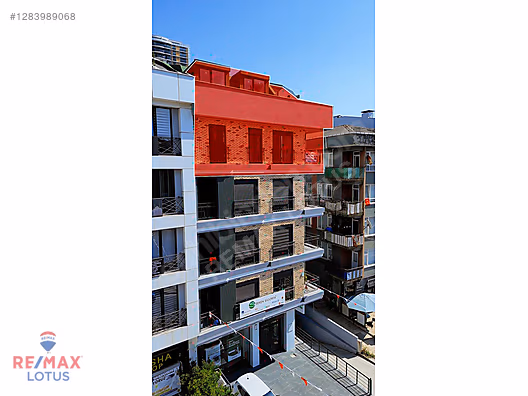 Maltepe Minibüs Caddesi Üzeri, Caddeye Cepheli Satılık 4+1