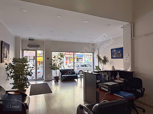 GG GÖZDEM'DEN Acıbadem Caddesi Üzerinde Satılık Dükkan