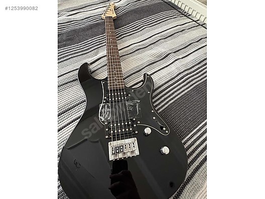 İkinci El ve Sıfır Alışveriş / Müzik / Müzik Aletleri / Telli Çalgılar / Gitar / Elektro