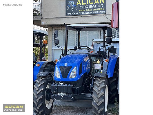 Machinery / Agricultural Machines / Tractors / New Holland / T4.75S