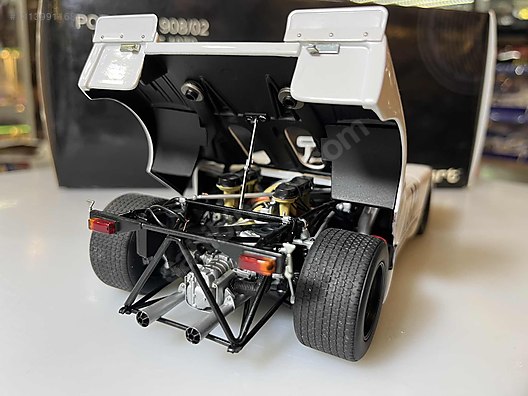 1:18 Autoart Steve McQueen Porsche 908/02 Holtville 1970 on