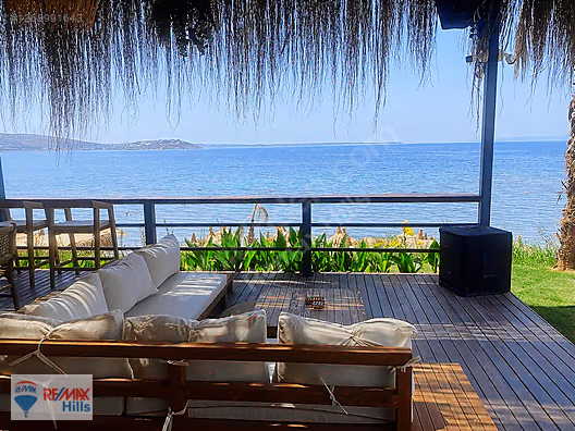 ÇEŞME AYASARANDA MARINERA ÖZEL PLAJLI LÜKS SITEDE 2+1 KİRALIK