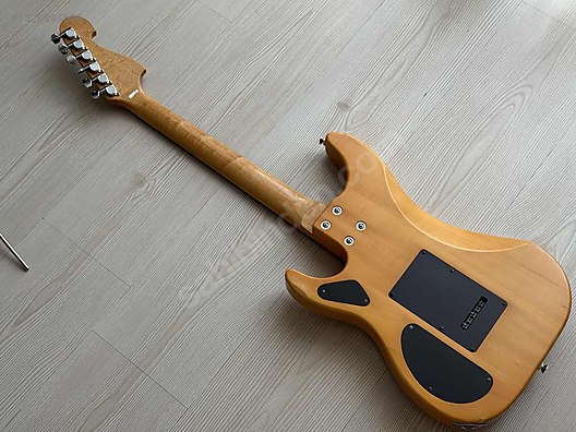 1996 Washburn N1 Nuno Bettencourt Signature Made in Korea on