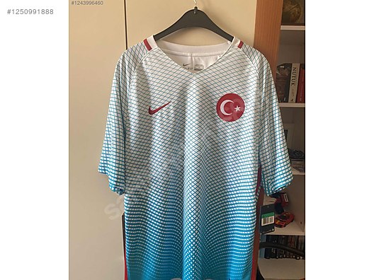 İkinci El ve Sıfır Alışveriş / Spor / Taraftar Ürünleri / Türk Formaları