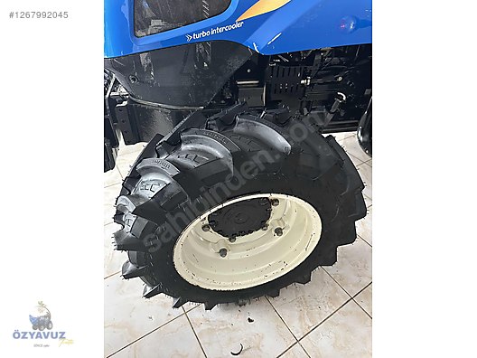 Machinery / Agricultural Machines / Tractors / New Holland / TD4.90B