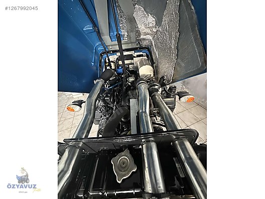 Machinery / Agricultural Machines / Tractors / New Holland / TD4.90B