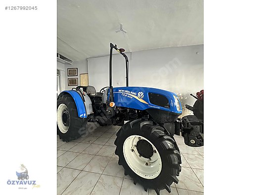 Machinery / Agricultural Machines / Tractors / New Holland / TD4.90B