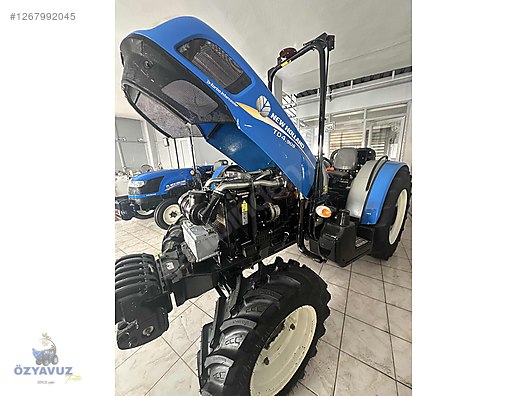 Machinery / Agricultural Machines / Tractors / New Holland / TD4.90B