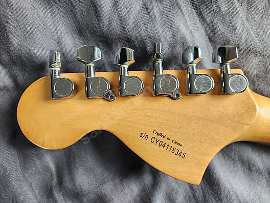 İkinci El ve Sıfır Alışveriş / Müzik / Müzik Aletleri / Telli Çalgılar / Gitar / Elektro