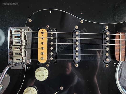 İkinci El ve Sıfır Alışveriş / Müzik / Müzik Aletleri / Telli Çalgılar / Gitar / Elektro