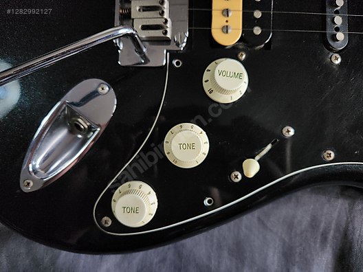 Squier Elektro Gitar