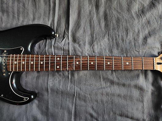 Squier Elektro Gitar