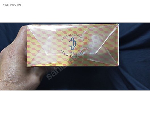 Used & Brand New Items / Beauty & Healthcare / Perfumes & Fragrances / Unisex