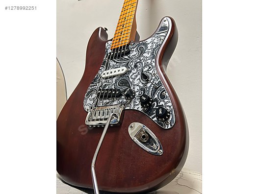 İkinci El ve Sıfır Alışveriş / Müzik / Müzik Aletleri / Telli Çalgılar / Gitar / Elektro