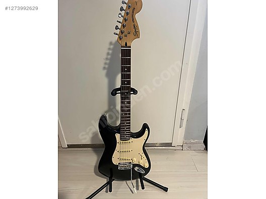 Squier Elektro Gitar
