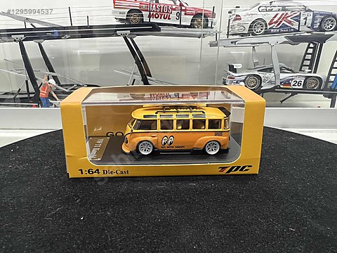 ミニカー 4R-778 TPC 1/64 VW T1 Kombi MOONEYES TPC Diecast Model 1:64 Volkswagen Araba - 1295994537