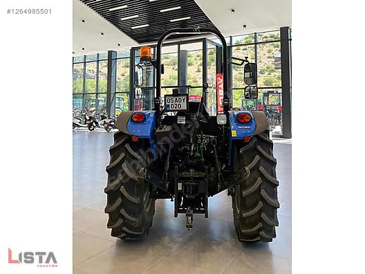 Machinery / Agricultural Machines / Tractors / New Holland / TT60 Classic