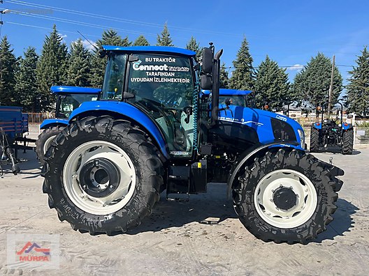 Machinery / Agricultural Machines / Tractors / New Holland / T5.110
