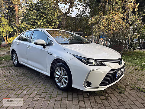 2021 TOYOTA COROLLA 1.8 HYBRİD DREAM 146.000 KM...