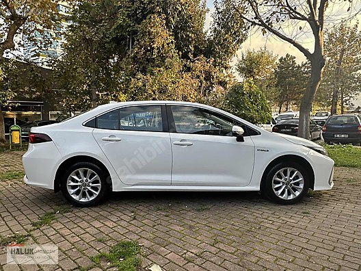 Vasıta / Otomobil / Toyota / Corolla / 1.8 Hybrid / Dream 