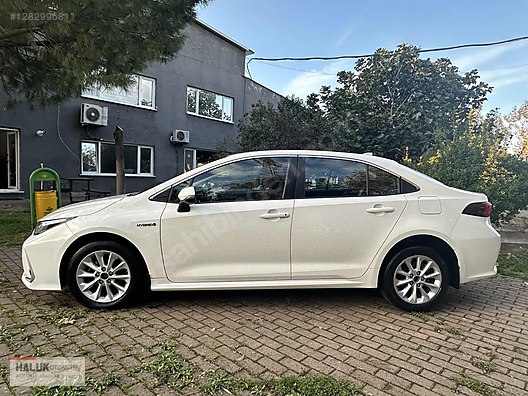 Vasıta / Otomobil / Toyota / Corolla / 1.8 Hybrid / Dream 