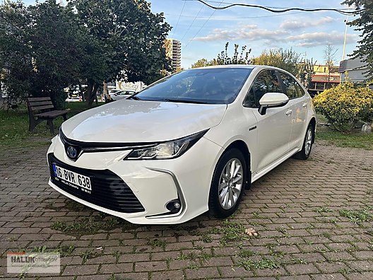 Vasıta / Otomobil / Toyota / Corolla / 1.8 Hybrid / Dream 