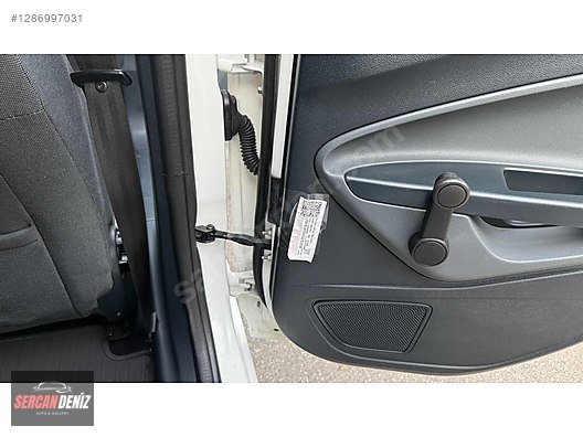 Vasıta / Otomobil / Ford / Fiesta / 1.25 / Trend