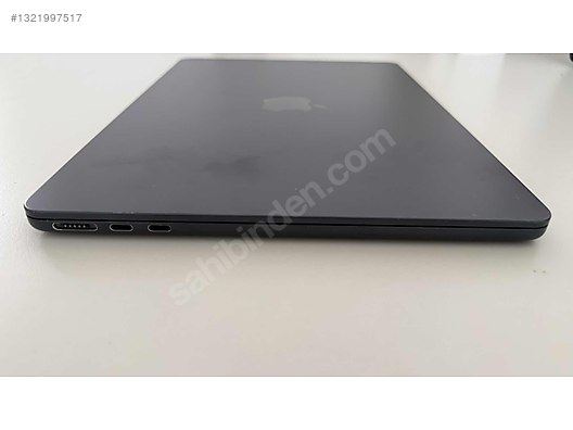 Apple Macbook / 2022 MacBook Air M2 / 256GB SSD / 16GB RAM / 13,6