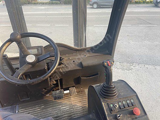 Machinery / Industrial / Carrying & Stacking Equipment / Forklifts / For Sale / Tecna